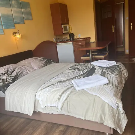 Rum i privatbostad Wajolet-pokoje Z Lazienkami
